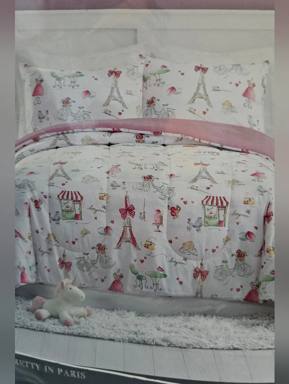 Full/Queen Comforter Set - White with Multi-Color Print Pretty In Paris